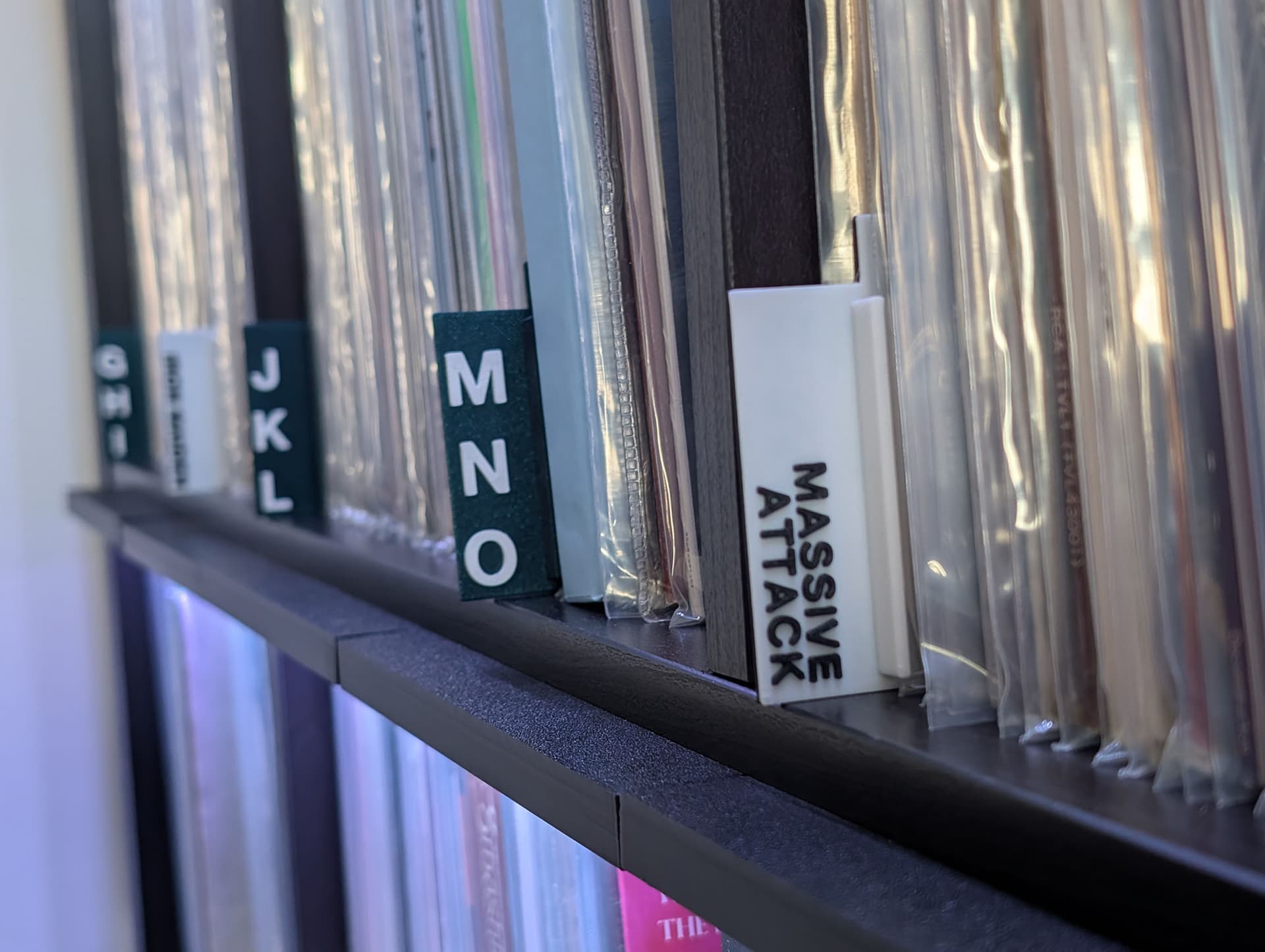 Short A-Z Version 1 GrooveGrids vinyl divider set