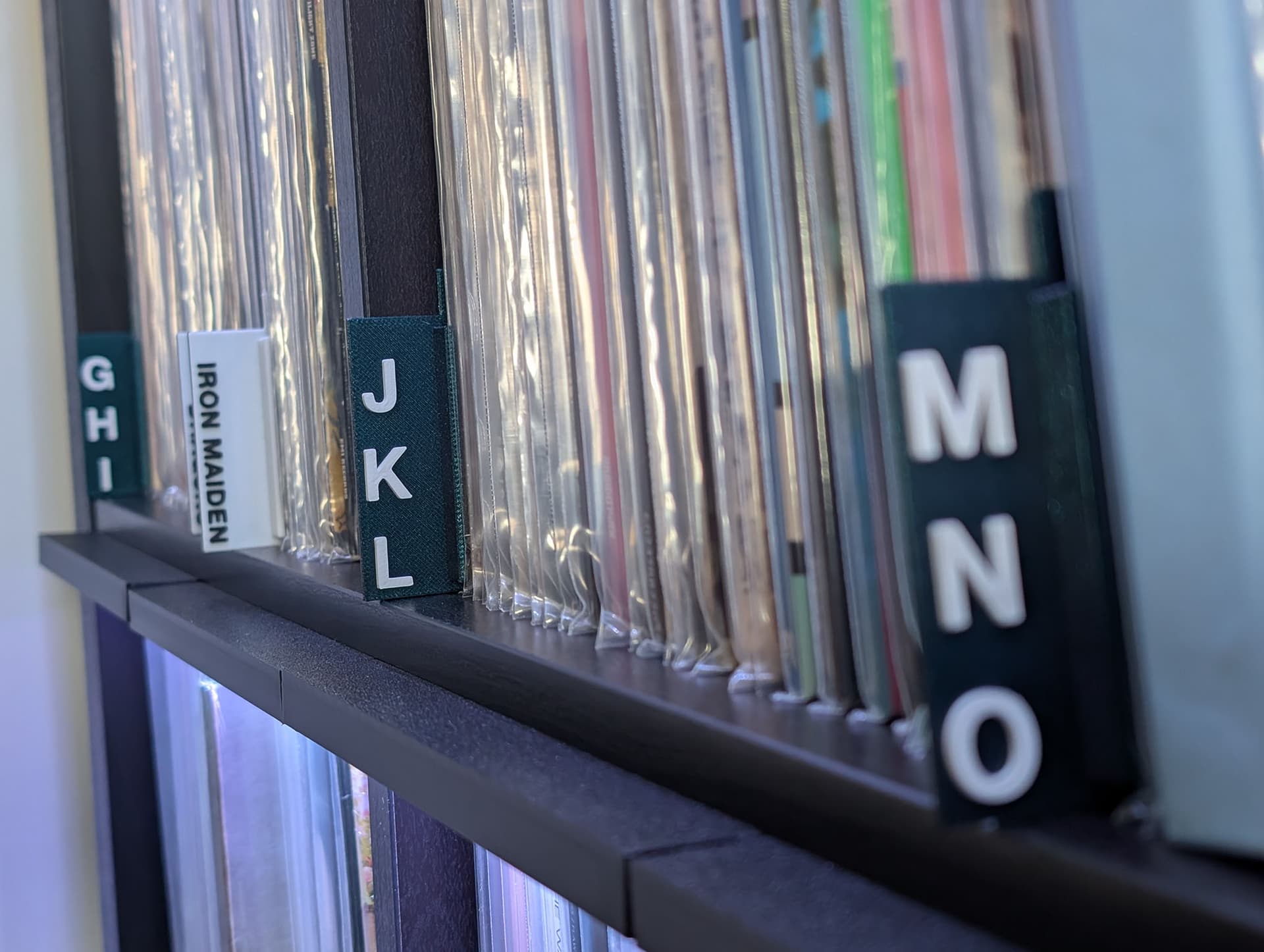 Short A-Z Version 1 divider detail